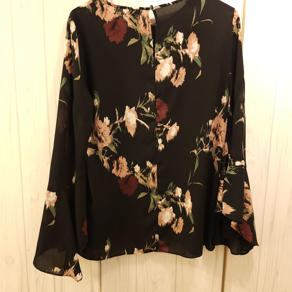 Floral Black Women's Top - Picture 3 of 5